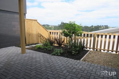 Photo of property in 28 Pukewhero Rise, Westgate, Auckland, 0614