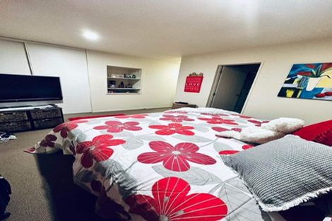 Photo of property in 233 Alec Craig Way, Gulf Harbour, Whangaparaoa, 0930