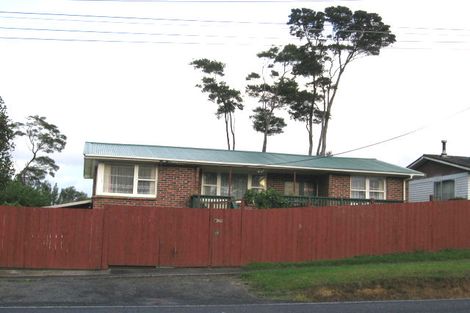 Photo of property in 4 Birdwood Road, Swanson, Auckland, 0612