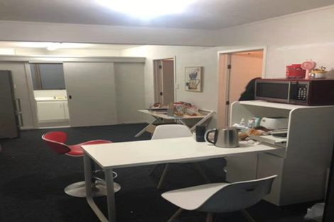 Photo of property in 4/13 Northall Road, New Lynn, Auckland, 0600