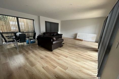 Photo of property in 4a Geordie Street, Henderson, Auckland, 0612