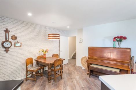 Photo of property in 10 Strata View, Western Heights, Hamilton, 3200