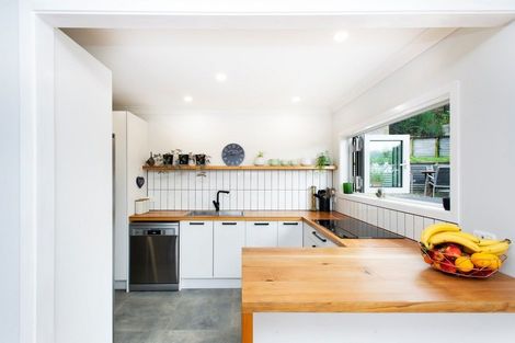 Photo of property in 14 Kingswood Road, Brookfield, Tauranga, 3110