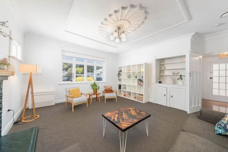 Photo of property in 24 Riddlers Crescent, Petone, Lower Hutt, 5012