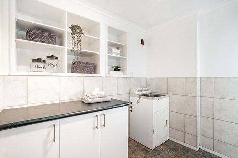 Photo of property in 45 Maungaraki Road, Korokoro, Lower Hutt, 5012