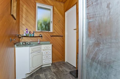 Photo of property in 10 Ribblesdale Road, Henderson, Auckland, 0612