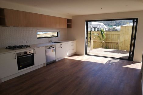 Photo of property in 2/26 Fitzherbert Road, Wainuiomata, Lower Hutt, 5014