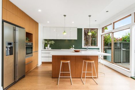 Photo of property in 21 Grandview Crescent, Opoho, Dunedin, 9010