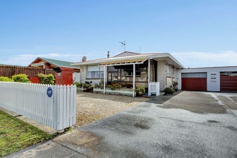 Photo of property in 84 Broadway, Stratford, 4332