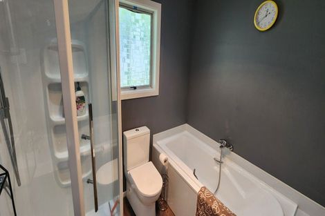 Photo of property in 6a Brierley Place, Marfell, New Plymouth, 4310