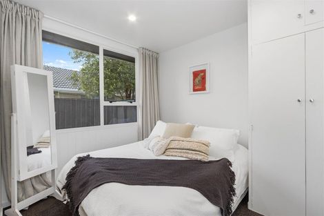 Photo of property in 8b Queenspark Drive, Parklands, Christchurch, 8083