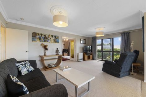 Photo of property in 8 La Salle Drive, Westown, New Plymouth, 4310