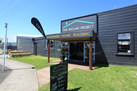 Photo of property in 1 Wallis Lane, Orewa, 0931