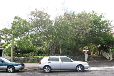 Photo of property in 22 Hastings Parade, Devonport, Auckland, 0624