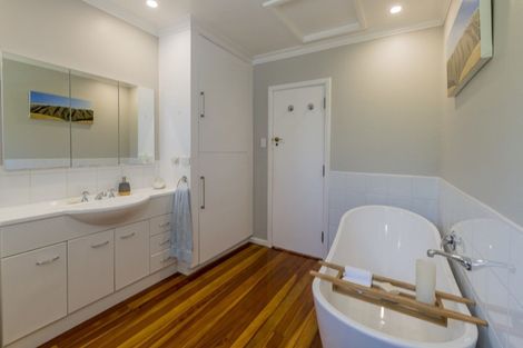 Photo of property in 2 Macarthur Street, Levin, 5510