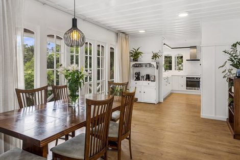 Photo of property in 74 Scenic Drive, Titirangi, Auckland, 0604