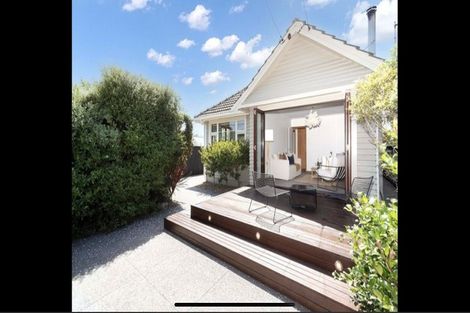 Photo of property in 11 Estuary Road, New Brighton, Christchurch, 8061