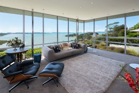 Photo of property in 848 Clevedon Kawakawa Road, Clevedon, Papakura, 2585