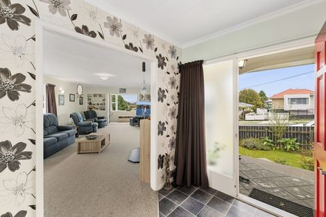 Photo of property in 164 Weraroa Road, Levin, 5510