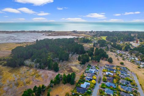 Photo of property in 24 Hemingway Place, Spencerville, Christchurch, 8083