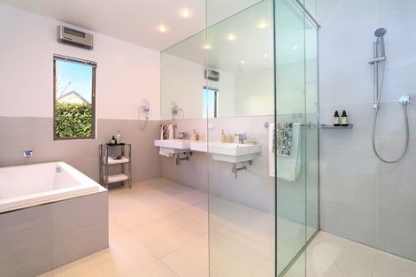 Photo of property in 21 Hood Crescent, Arrowtown, 9302