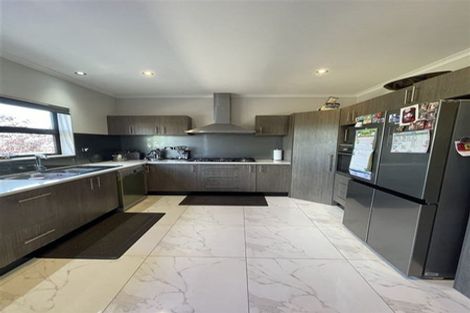 Photo of property in 29 Saint Maroun Rise, The Gardens, Auckland, 2105