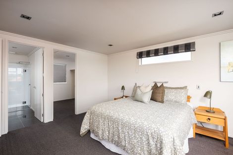 Photo of property in 9b Chilman Street, Strandon, New Plymouth, 4312