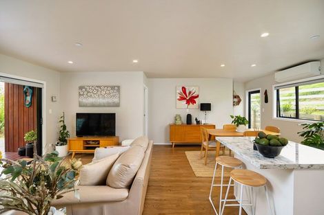 Photo of property in 6 Robins Way, Pokeno, 2471