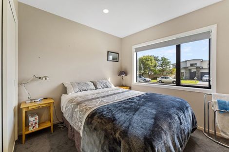 Photo of property in 8 Bowsprit Way, Whitby, Porirua, 5024