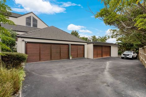 Photo of property in 35a Picasso Drive, West Harbour, Auckland, 0618