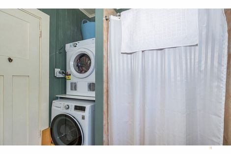 Photo of property in 4 Exeter Street, Waimate, 7924