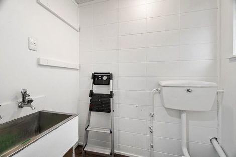 Photo of property in 2/18 Carnot Street, Glenholme, Rotorua, 3010