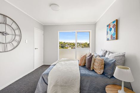 Photo of property in 147 Browns Bay Road, Browns Bay, Auckland, 0630