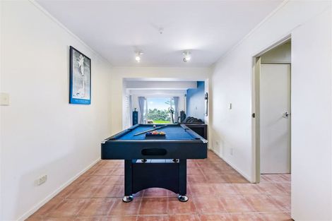 Photo of property in 985 Whangaparaoa Road, Tindalls Beach, Whangaparaoa, 0930