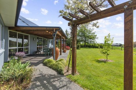Photo of property in 9 Orakei Road, Kelvin Grove, Palmerston North, 4470