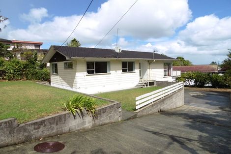 Photo of property in 372 East Coast Road, Sunnynook, Auckland, 0630