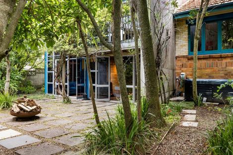 Photo of property in 17 Hillcrest Road, Hillcrest, Hamilton, 3216