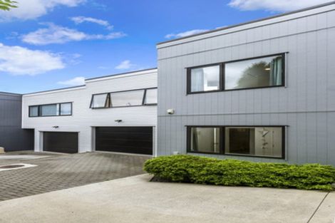 Photo of property in 35b Seon Place, Birkdale, Auckland, 0626