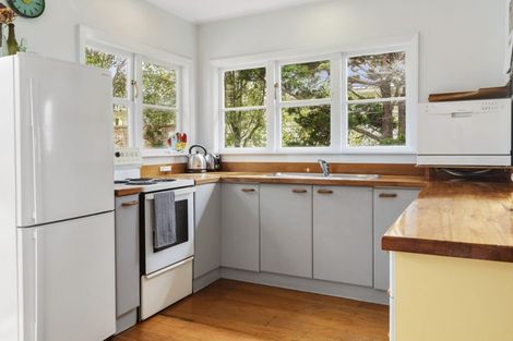 Photo of property in 54 View Road, Houghton Bay, Wellington, 6023