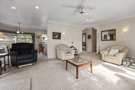 Photo of property in 216b Ngatai Road, Otumoetai, Tauranga, 3110