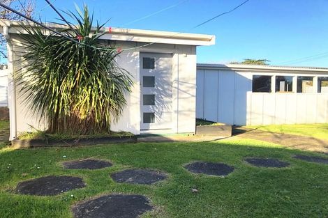 Photo of property in 1 Viola Place, Papakura, 2110