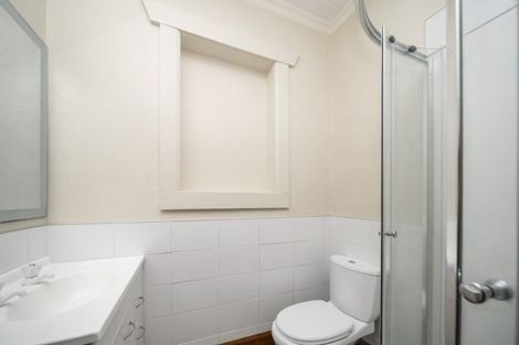 Photo of property in 7 Selwyn Street, Lower Vogeltown, New Plymouth, 4310