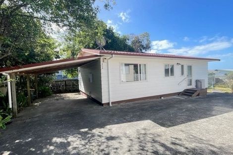 Photo of property in 25 Kelman Road, Kelston, Auckland, 0602