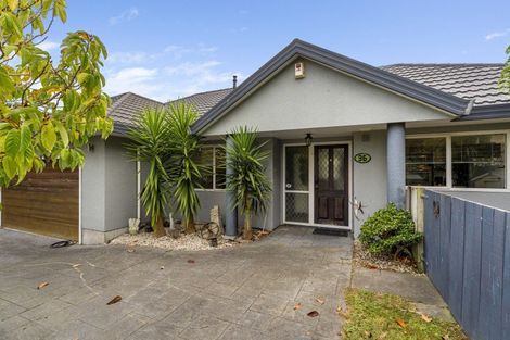 Photo of property in 36 Guildford Drive, Paraparaumu, 5032