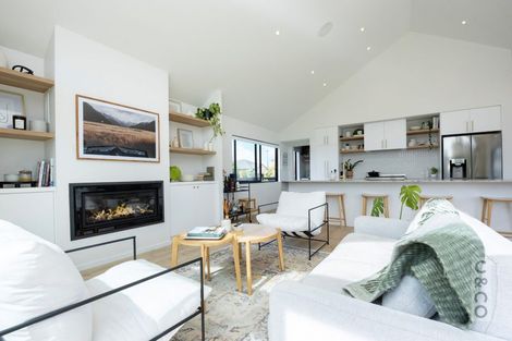 Photo of property in 7 Robert Might Road, Kumeu, 0810