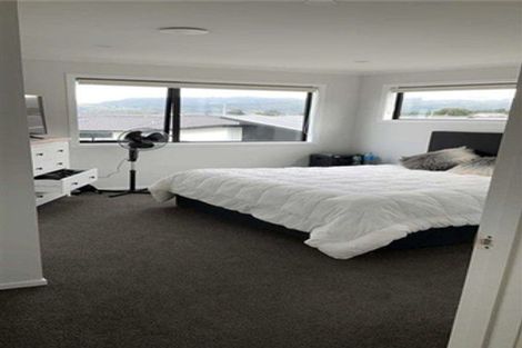 Photo of property in 7 Desert Gold Lane, Wallaceville, Upper Hutt, 5018