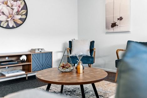 Photo of property in 37 Woodpecker Street, Lake Hawea, 9382