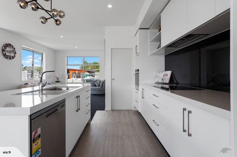 Photo of property in 13 Kakariki Drive, Coastlands, Whakatane, 3120