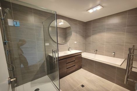 Photo of property in 16 Papa Takaro Lane, Flat Bush, Auckland, 2019