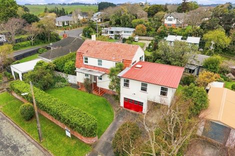 Photo of property in 3 Dickson Crescent, Saint Johns Hill, Whanganui, 4500